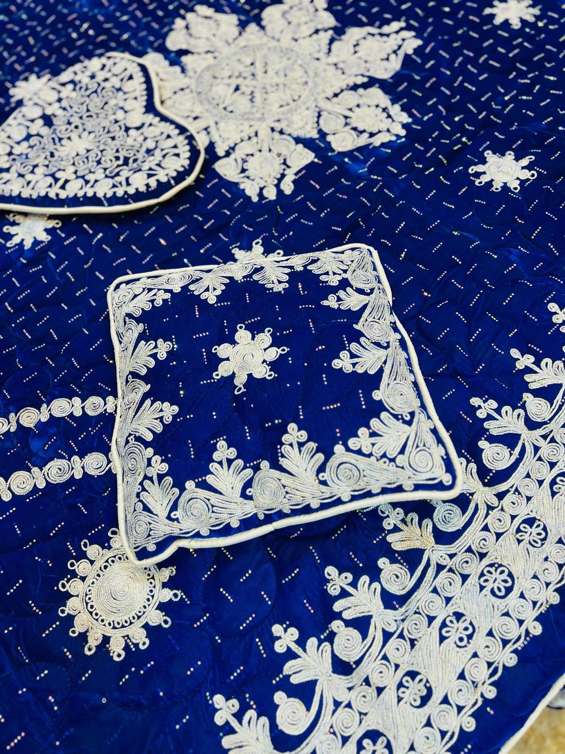 Bedding Layers Royal Blue Bedsheet Set img 04